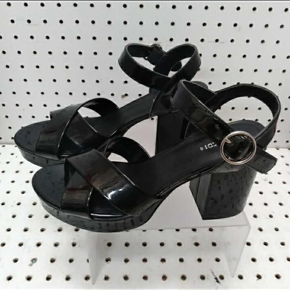 Divided | Black Sandals | Women's Patent Straps Chunky Platform Heel Pump